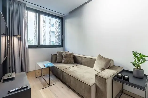 Luxury Süit, 1 Yatak Odası (Front View, 103)