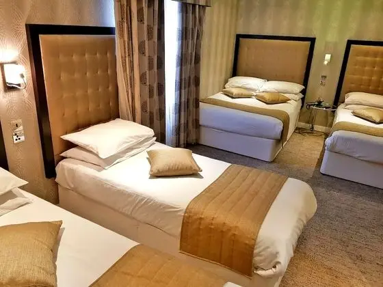 Quin Room