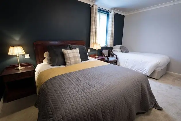 Üç Kişilik Oda, Banyolu/Duşlu (Priced  2 People Sharing)