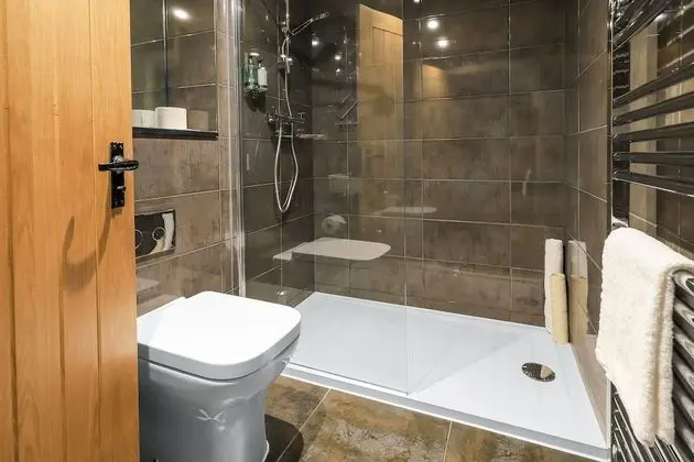 Standard Tek Büyük Yataklı Oda (First Floor)