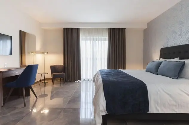 Deluxe Tek Büyük veya İki Ayrı Yataklı Oda, Sıcak Su Küveti, Şehir Manzaralı
