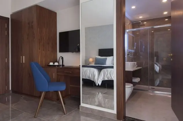 Deluxe Tek Büyük veya İki Ayrı Yataklı Oda, Sıcak Su Küveti, Şehir Manzaralı