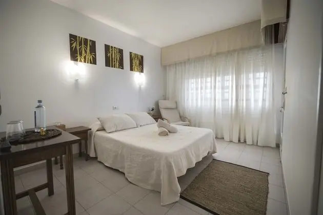 Tek Büyük Yataklı Oda, Balkon, Deniz Manzaralı