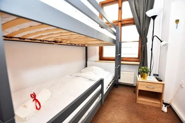 Tek Büyük Yataklı Oda, Ortak Banyo (RuP2)