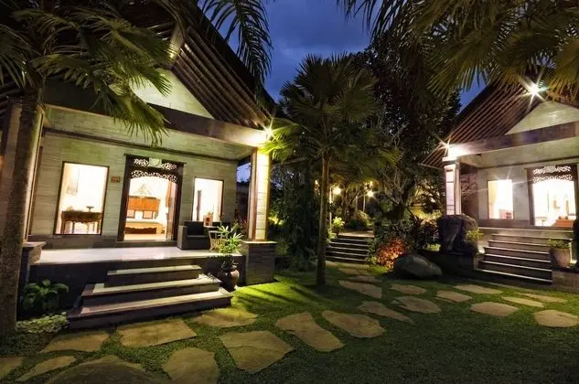 Signature Villa, 1 En Büyük (King) Boy Yatak, Teras, Havuz Manzaralı