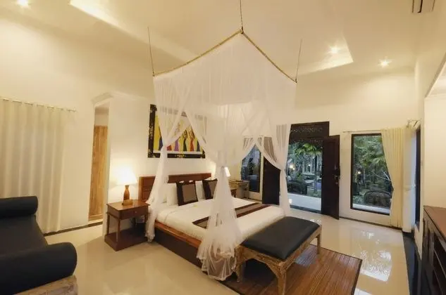 Signature Villa, 1 En Büyük (King) Boy Yatak, Teras, Havuz Manzaralı