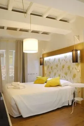 Classic Tek Büyük Yataklı Oda