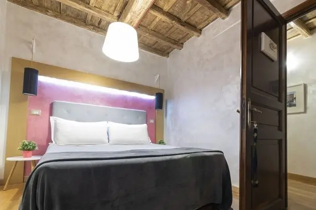 Classic Tek Büyük Yataklı Oda