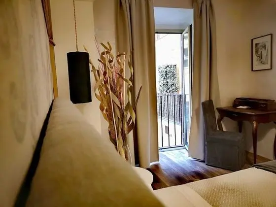 Classic Tek Büyük Yataklı Oda