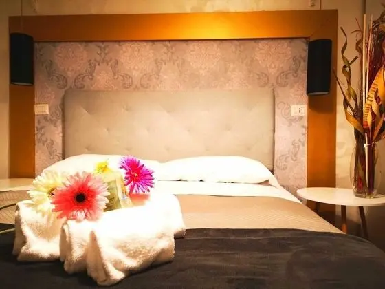 Classic Tek Büyük Yataklı Oda