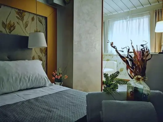 Classic Tek Büyük Yataklı Oda