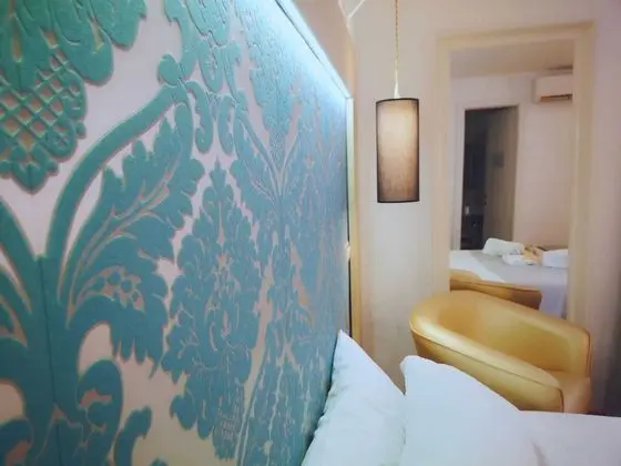 Classic Tek Büyük Yataklı Oda