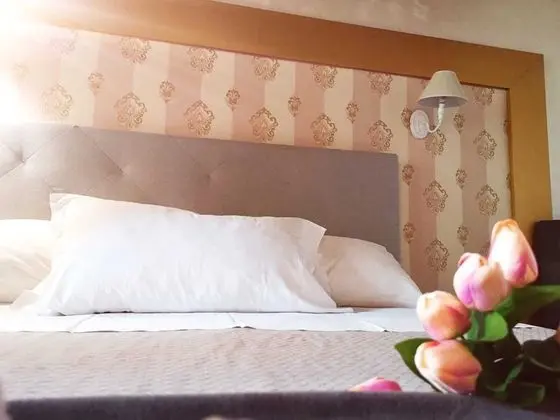 Classic Tek Büyük Yataklı Oda