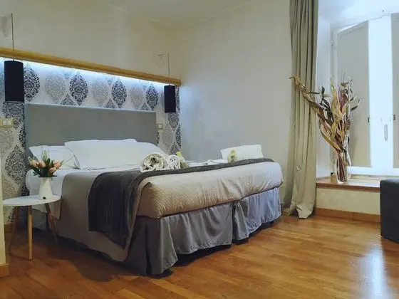 Classic Tek Büyük Yataklı Oda