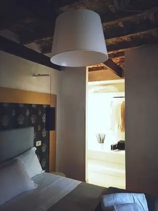 Classic Tek Büyük Yataklı Oda