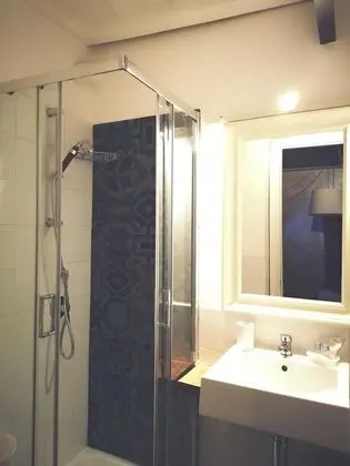 Classic Tek Büyük Yataklı Oda