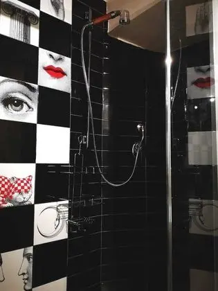 Classic Tek Büyük Yataklı Oda