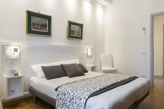 Tek Büyük Yataklı Oda, 1 Büyük (Queen) Boy Yatak, Özel Banyo, Avlu Manzaralı (External)