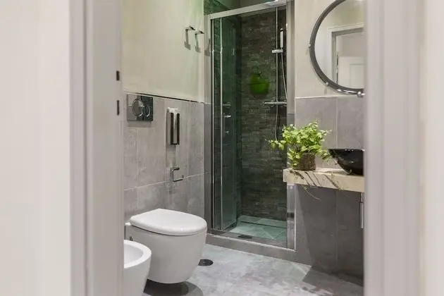 Tek Büyük Yataklı Oda, 1 Büyük (Queen) Boy Yatak, Özel Banyo, Avlu Manzaralı (External)