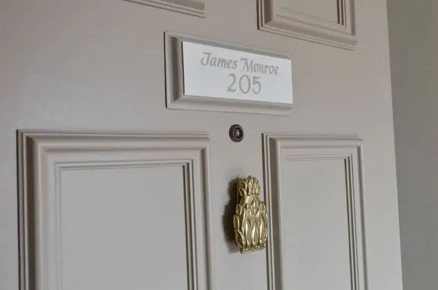 Deluxe Tek Büyük Yataklı Oda, Özel Banyo (Room 205 - James Monroe)