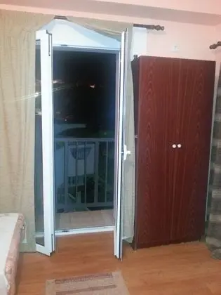 Üç Kişilik Oda, Balkon
