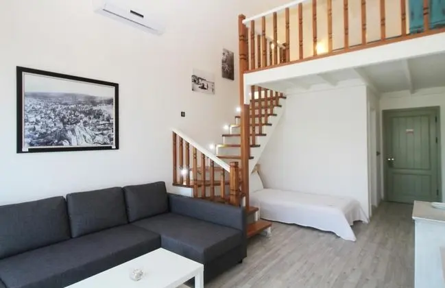 Deluxe Oda, Havuz Manzaralı, Balkonlu