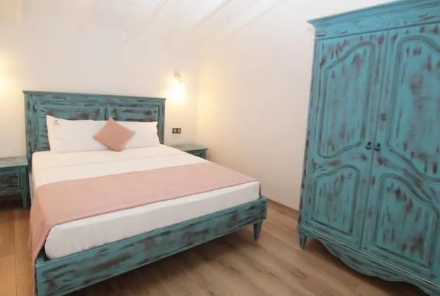 Deluxe Oda, Havuz Manzaralı, Balkonlu