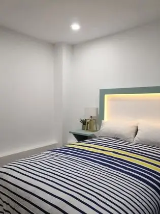 Basic Tek Büyük Yataklı Oda