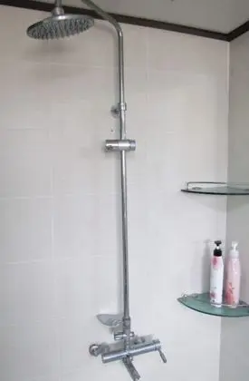 Ev