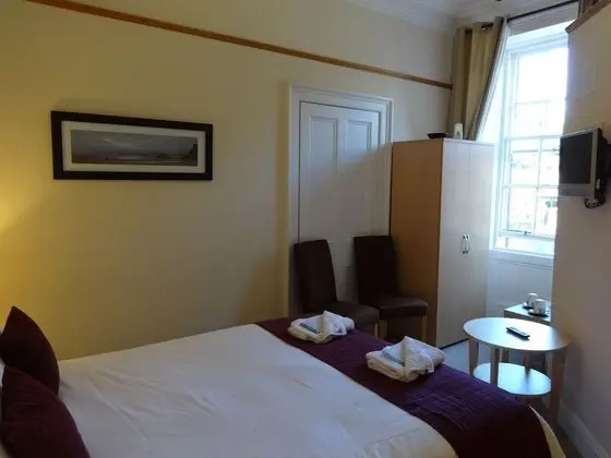 Tek Büyük Yataklı Oda, Banyolu/Duşlu, Zemin Kat (Room1)