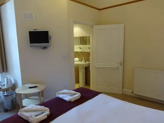 Tek Büyük Yataklı Oda, Banyolu/Duşlu, Zemin Kat (Room1)