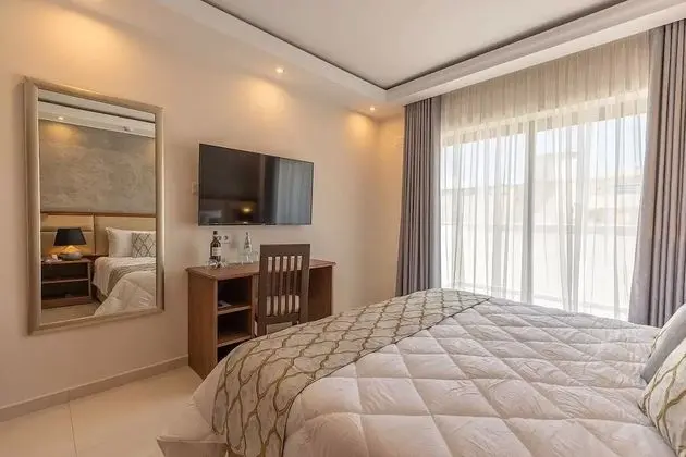 Standard Tek Büyük veya İki Ayrı Yataklı Oda