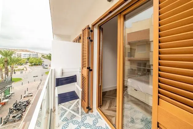 Basic Tek Büyük Yataklı Oda, Balkon, Şehir Manzaralı