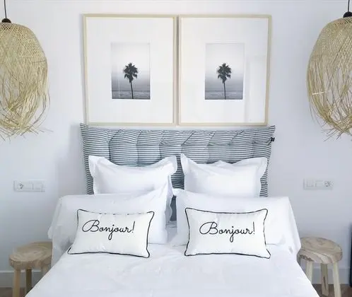 Standard Tek Büyük Yataklı Oda, Balkon, Plaj Manzaralı