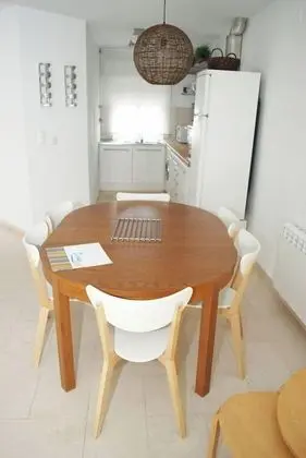 Odada yemek servisi