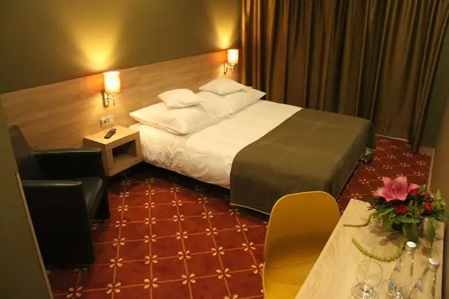 Premium Tek Büyük Yataklı Oda