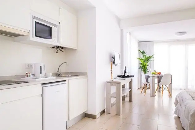 Apart Daire, Havuz Manzaralı (2 Adults and 1 Child)