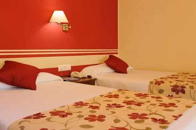 Standard Üç Kişilik Oda (2 adults + 1 child)