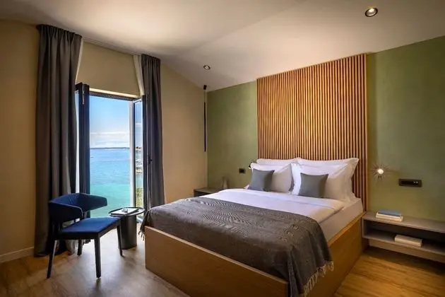 Deluxe Tek Büyük Yataklı Oda, Deniz Manzaralı