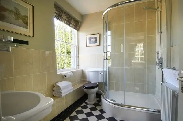 Classic Tek Büyük veya İki Ayrı Yataklı Oda