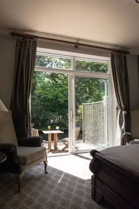 Signature Tek Büyük Yataklı Oda, Nehir Manzaralı