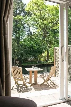 Signature Tek Büyük Yataklı Oda, Nehir Manzaralı