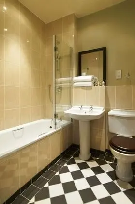 Signature Tek Büyük Yataklı Oda, Nehir Manzaralı