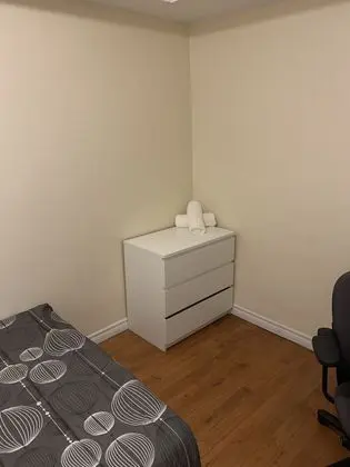 City Tek Büyük Yataklı Oda