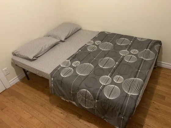 City Tek Büyük Yataklı Oda