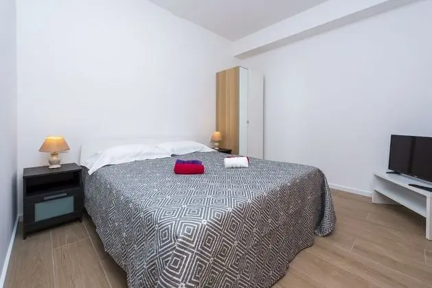 Villa (Four Bedroom Villa with Swimming Pool)