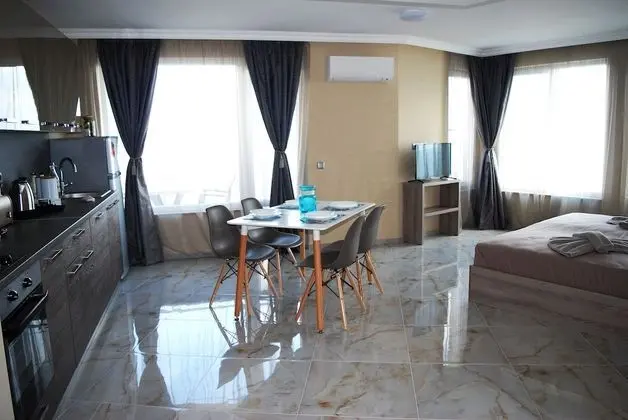 Stüdyo, Deniz Manzaralı