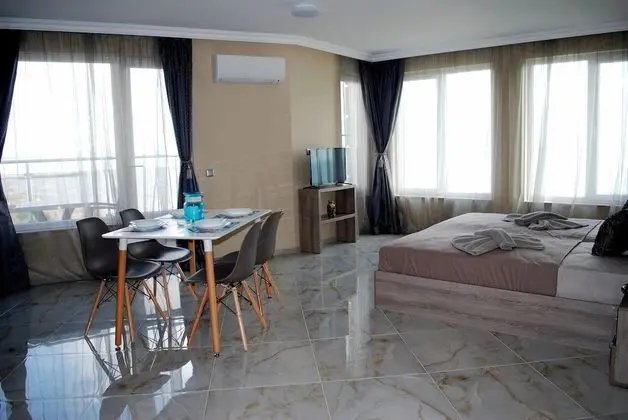 Stüdyo, Deniz Manzaralı