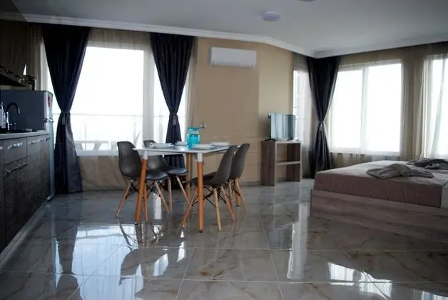 Stüdyo, Deniz Manzaralı