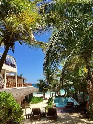 Deluxe Partial Sea View